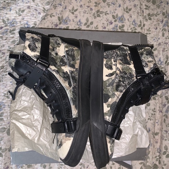 Guiseppe Women's Sz 8.5 , 9 - Picture 3 of 8